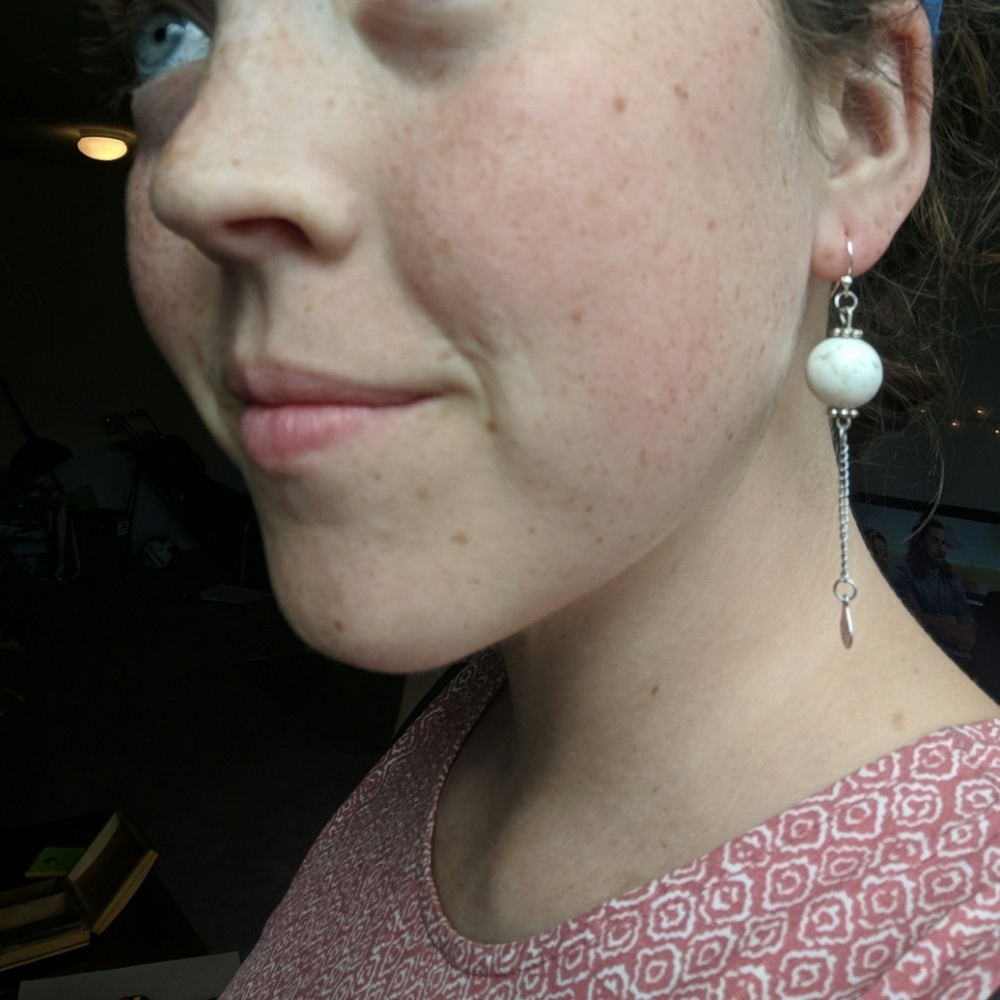 🌟 Handmade dangle earrings - Picture 2 of 2